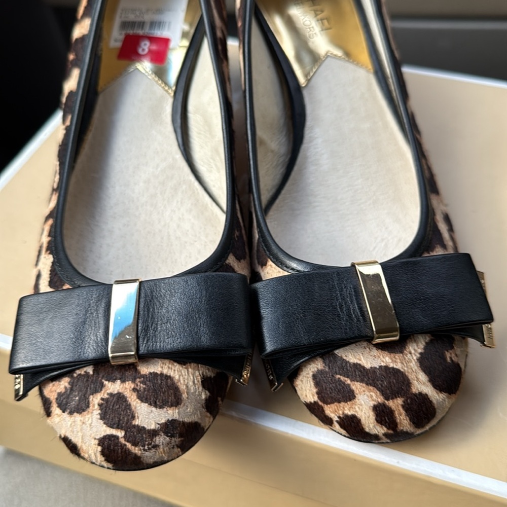 Michael Kors Kiera Mid Pump Leopard Haircalf Pumps - Picture 6 of 15